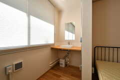 全室に洗面台が備わってます。（101号室）(2020-03-06,専有部,ROOM,1F)