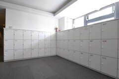 靴箱は部屋ごとに使用できる場所が決まっています。(2011-08-30,周辺環境,ENTRANCE,1F)