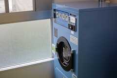 乾燥機はガス式。（男性専用）(2014-10-16,共用部,LAUNDRY,3F)