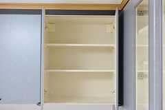 収納棚の上は専有部ごとに使えるスペースが決まっています。(2016-07-07,共用部,KITCHEN,2F)