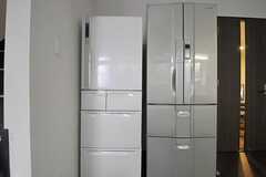 冷蔵庫は2台あります。(2012-04-27,共用部,KITCHEN,1F)