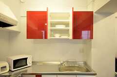 キッチン上部の収納スペースは、各部屋毎に分けられています。(2011-12-22,共用部,KITCHEN,4F)