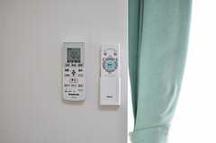 専有部の照明はリモコンでも調整できます。（503号室）(2012-08-13,専有部,ROOM,5F)