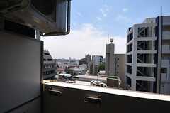 窓から見た外の景色の様子。（804号室）(2013-06-03,専有部,ROOM,8F)