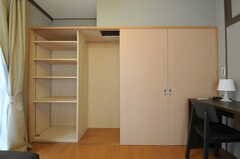 可動式の棚もあります。（101号室）(2012-12-21,専有部,ROOM,1F)