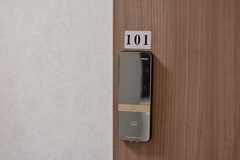専有部の鍵はナンバー式。（101号室）(2019-01-17,専有部,ROOM,1F)