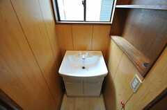 脱衣室に設置された洗面台の様子。(2013-03-14,共用部,BATH,1F)