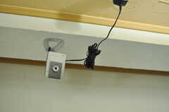 リビングには監視カメラが2箇所設置されています。(2012-10-26,共用部,OTHER,2F)