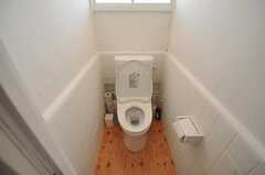 ウォシュレット付きトイレの様子。(2012-10-01,共用部,TOILET,1F)