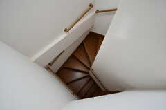 廊下から階段が見下ろせます。(2020-09-30,共用部,OTHER,3F)