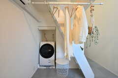専有部の様子4。ドラム式洗濯機は全室に備え付け。モデルルームです。（106号室）(2020-12-04,専有部,ROOM,1F)