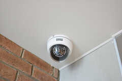 屋内の数カ所に、防犯カメラが設置されています。(2019-03-26,周辺環境,ENTRANCE,1F)