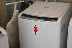 洗濯機は1台女性専用です。(2018-07-11,共用部,LAUNDRY,2F)