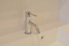 洗面台の水栓。（B101号室）(2020-03-26,専有部,ROOM,1F)