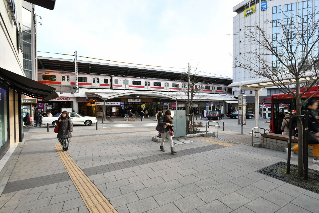 各線・自由が丘駅の様子。|1F 周辺環境