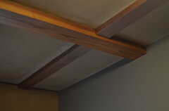 天井の梁が見えています。（102号室）(2014-02-06,専有部,ROOM,1F)
