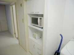 調理機器と食器棚。(2007-09-04,共用部,KITCHEN,4F)