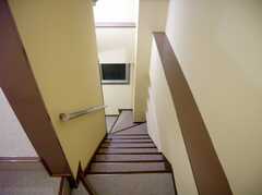 階段の様子。（4階から3階）(2007-03-29,共用部,OTHER,4F)