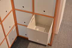 部屋ごとに使える収納ボックス。(2022-01-18,共用部,KITCHEN,1F)