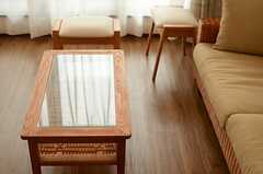 木製のセンターテーブル。(2014-09-10,共用部,LIVINGROOM,3F)