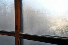 木枠の窓です。（201号室）(2010-11-29,専有部,ROOM,2F)