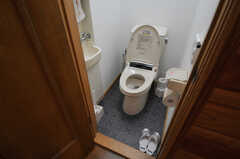 ウォシュレット付きトイレの様子。(2011-09-22,共用部,TOILET,1F)