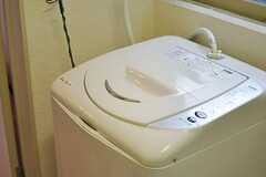 洗濯機の様子。(2012-10-02,共用部,LAUNDRY,1F)
