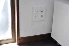 各部屋に有線LAN、TV端子が設置されています。（206号室）(2012-04-12,専有部,ROOM,2F)