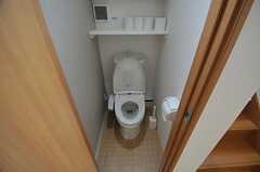 ウォシュレット付きトイレの様子。(2013-09-26,共用部,TOILET,1F)