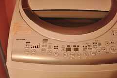洗濯機の様子。（101号室・102号室専用）(2014-03-19,共用部,LAUNDRY,1F)