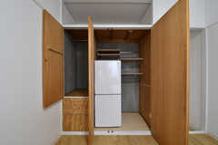 収納には全室、冷蔵庫が設置されています。（209号室）(2018-01-22,専有部,ROOM,2F)