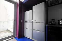 部屋ごとに使える冷蔵庫が決まっています。(2010-08-10,共用部,KITCHEN,2F)