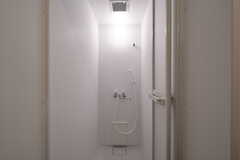 シャワールームの様子。(2020-11-06,共用部,BATH,1F)