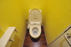 トイレはウォシュレットつきです。(2012-10-22,共用部,TOILET,1F)