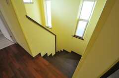 階段はとても緩やかな傾斜です。(2011-09-15,共用部,OTHER,2F)
