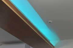 天井のライトは色が変えられます。(2022-07-25,共用部,LIVINGROOM,3F)