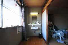 洗面台の様子。（202号室）(2012-09-03,専有部,ROOM,2F)