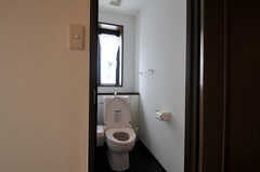 ウォシュレット付きトイレの様子。(2012-03-08,共用部,TOILET,2F)