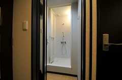 シャワールームの様子。(2013-09-05,共用部,BATH,3F)