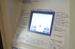 宅配ボックスの操作パネル。(2013-02-27,周辺環境,ENTRANCE,1F)