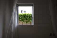 窓の外の景色。（203号室）(2013-04-25,専有部,ROOM,2F)