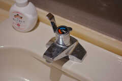 洗面台の水栓。お湯も出ます。(2022-01-07,共用部,WASHSTAND,1F)