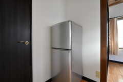冷蔵庫が設置されています。（202号室）(2020-12-17,専有部,ROOM,2F)