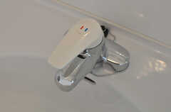 洗面台の水栓。(2013-08-30,共用部,OTHER,2F)