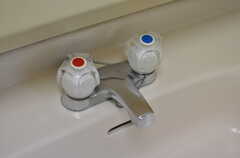 洗面台の水栓。(2013-04-15,共用部,OTHER,1F)