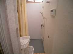 シャワールームの様子。(2005-12-03,共用部,BATH,1F)