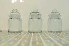 レトロなガラス瓶。(2013-03-15,共用部,KITCHEN,3F)