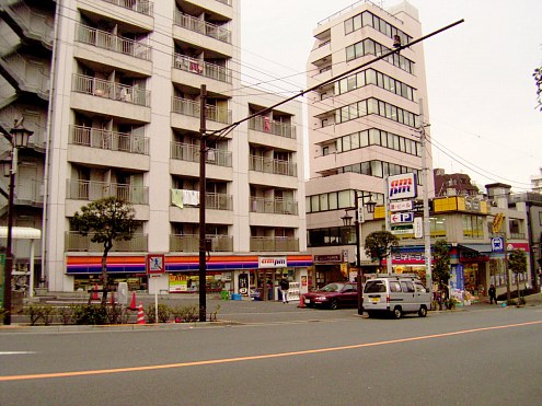 牛込柳町駅