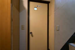 ドアの先はトイレです。(2022-07-07,共用部,OTHER,1F)