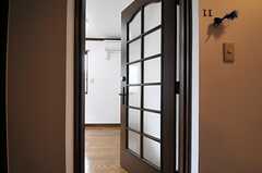 専有部のドアの様子。（211号室）(2012-11-19,専有部,ROOM,2F)